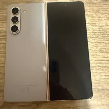 Galaxy Z Fold5 Ekran Şişmesi Ve Kullanıcı Hatası İddiası