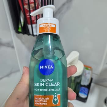 Nivea Derma Skin Clear'de Şiddetli Cilt Reaksiyonu Ve İade Talebi