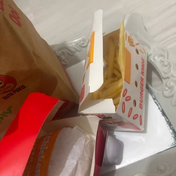 One Mall City Burger Şubesinden Geç Gelen Ve Soğuk Sipariş Şikayeti