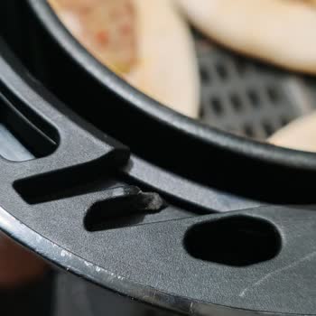 Airfryer Sepetinde Erime Ve Paslanma Sorunu