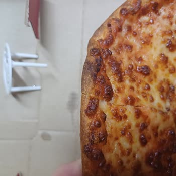 Yanmış Pizza Tüketilemez Ve İade Talebi Reddi