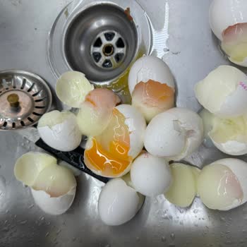 Onur Market Siparişinde Çiğ Yumurta Yerine Haşlanmış Yumurta