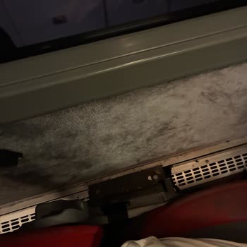 Antalya-Eskişehir Otobüsünde Kırık Koltuk Ve Hijyen Sorunu