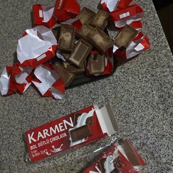 Sağlık Riski Taşıyan Çikolata Raflarda Satılıyor