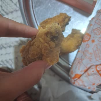 Popeyes'ten Çiğ Tavuk Şikayeti Ve Tam İade Talebi