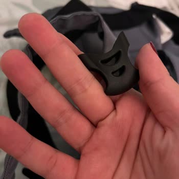 Kanguru Tokası Çıktı: Bebek Güvenliğini Tehlikeye Atan Ürün Sorunu Ve Değişim Talebi