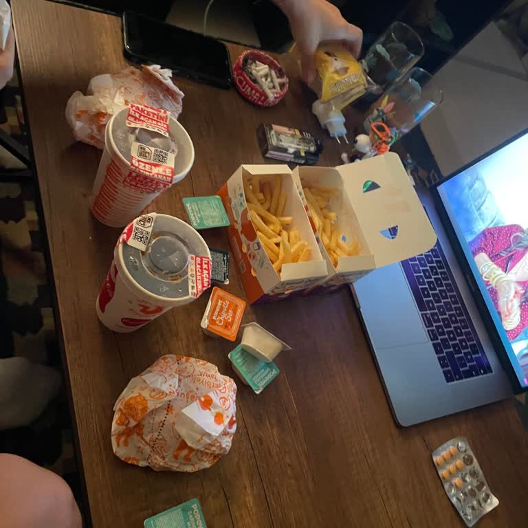Popeyes Şubesinde Eksik Sipariş Ve İade Talebi