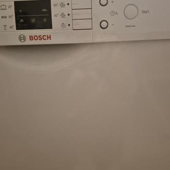 Teslimat Sırasında Kontrol Edilmemiş Kapak Hasarı İçin Ücretsiz Değişim Talebi