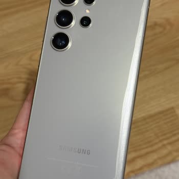 Samsung S24 Ultra Arka Yüzeyde Kabaran Ve Aşırı Isınan Telefonun Garanti Kapsamında Değişim Talebi