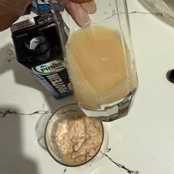 Pınar Protein Pro+ Ürünü Topaklandı Ve Tüketilemez Duruma Geldi