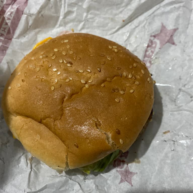 Donmuş Hamburger Ve Eksik İçecek Restorandan Yanıt Yok