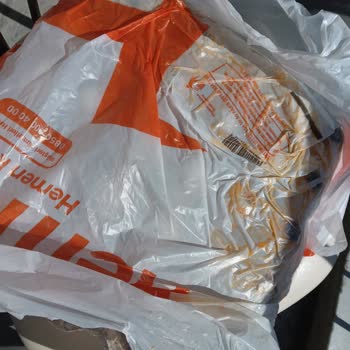 Migros Hemen'den Kırık Ve Bozulmuş Yumurta Teslimatıyla Mağduriyet