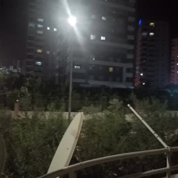 Balkon Önündeki Aydınlatma Direği Mahremiyetimi Boğuyor