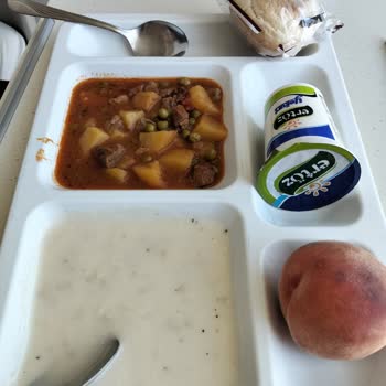 Hastane Yemekhanesinde Son Kullanma Tarihi Geçmiş Ekmek