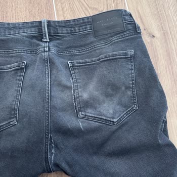 Mavi Black Duman Gri Kot Pantolonunun Ağ Bölümünde Yırtılma Üretim Sorunu Ve Destek Eksikliği