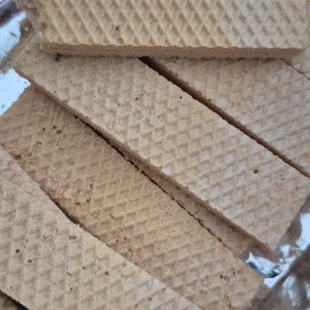 Eti Hoşbeş Çilekli Gofretin İçinden Böcek Çıkması Sağlık Korkusu Yaratıyor