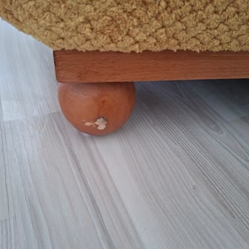 Kırık Gardırop Ve Lekeli Koltuk Takımı, Satış Sonrası Cevapsızlık