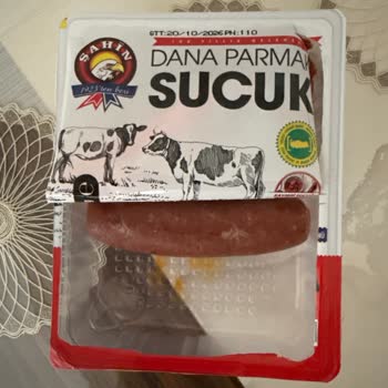 Tüketim Tarihi Henüz Gelmemiş Olmasına Rağmen Bozulmuş Şahin Dana Parmak Sucuk
