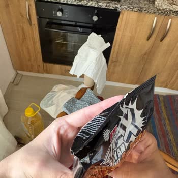 Yırtık Paket Ve Kıl Çıkması: Hijyen Ve Sağlık Endişesi