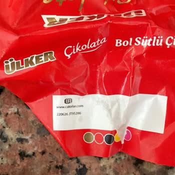 Ülker Çikolatasında Kurt Görülmesi Hijyen Ve Kalite Kontrol Sorunu