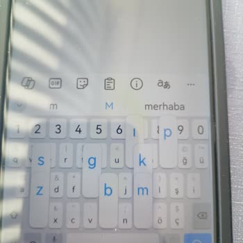 Trendyol Uygulamasında Klavye Tuşları Yapışıyor Ve Kaybolmuyor
