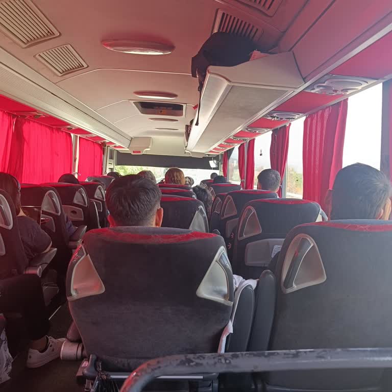 Kamil Koç Otobüsü Saatlerce Gecikiyor, İşlerime Engel Oldu
