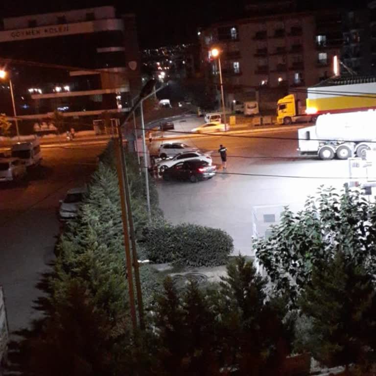Shell Oto Yıkama Gürültüsü 21.00 Sonrası Mahalle Sakinlerini Rahatsız Ediyor