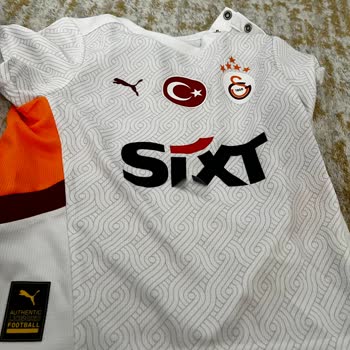 Lisanslı Galatasaray Forması İlk Yıkamada Dikiş Sorunları Ve Kalite Şikayeti