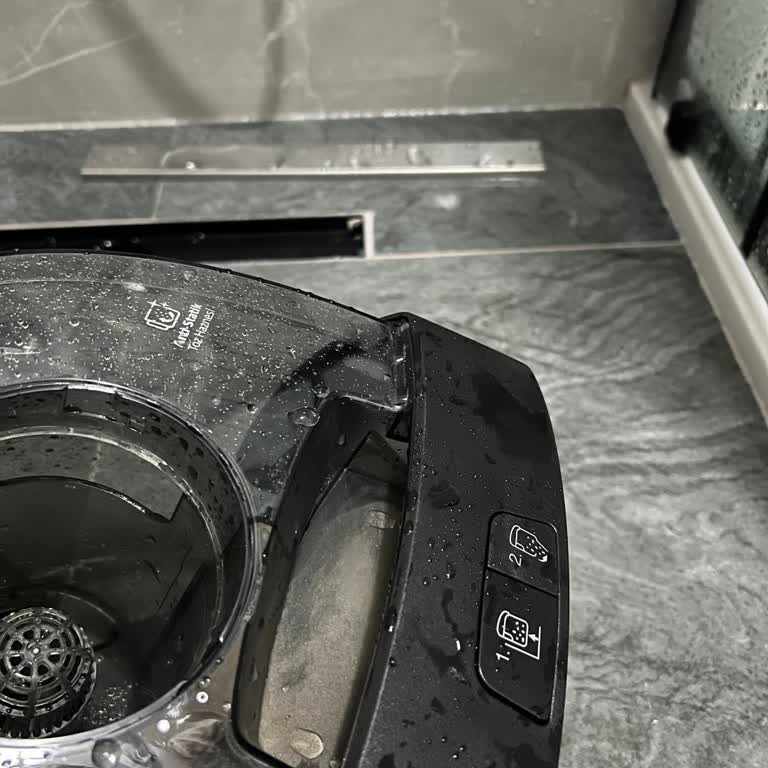 Su Sızdıran Hazne Ve Kötü Koku Sorunu Tasarım Hatası