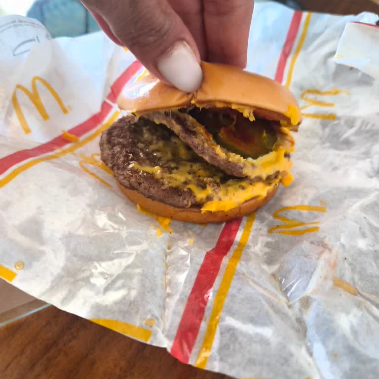 Yanlış Ve Eksik Sipariş, Oyuncak Ve Burger Eksikliği İçin İade Talebi