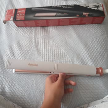 Aprilla Saç Düzleştiricinin Kısa Sürede Arızalanması Ve Fiş Olmadan Garanti Talebi
