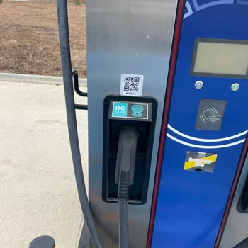 WAT Mobil Şarj İstasyonunda Araç Kilitlenmesi Ve Yavaş Şarj Sorunu