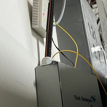 Beylikdüzü Okulunda 15 Gün Süren Fiber İnternet Kesintisi İçin Acil Çözüm Talebi