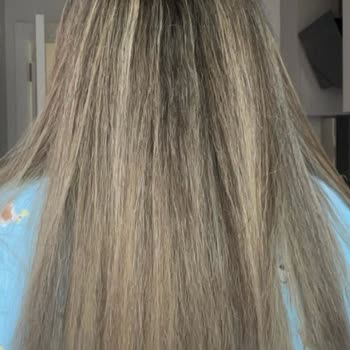 Bekleme Salonu Yok, Saçım Yanlış Renk Ve Yıprandı; 26 Bin TL Ücret