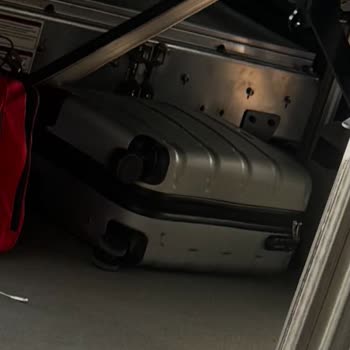 Greyhound Luggage Theft Complaint — Missing Suitcase From El Paso to Denver