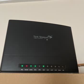 Kesintisiz İnternet Talebi: Sürekli Kesintiler Ve Mobil Masraflar Mağduriyetimi Derinleştiriyor