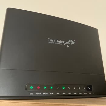 Kesintisiz İnternet Talebi: Sürekli Kesintiler Ve Mobil Masraflar Mağduriyetimi Derinleştiriyor
