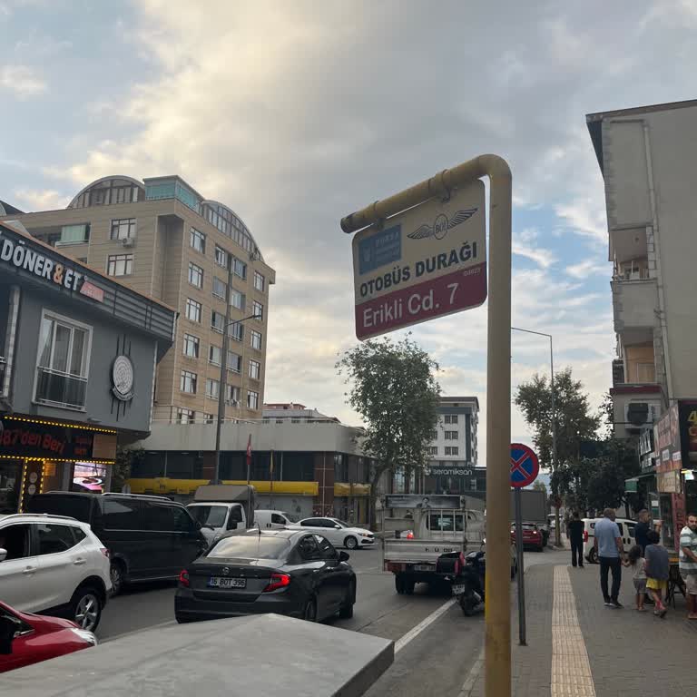 Şoför Durakta Durmayarak Yolcuyu Mağdur Etti