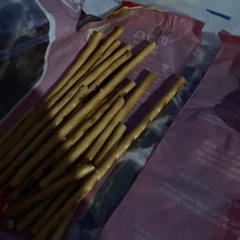 Son Kullanma Tarihi Geçmiş Ve Rutubetli Kraker Satışı
