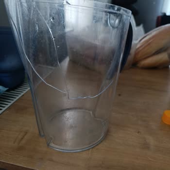 Brita Marella XL Sürahimin Kısa Sürede Çatlaması Ve Ücretsiz Değişim Talebi