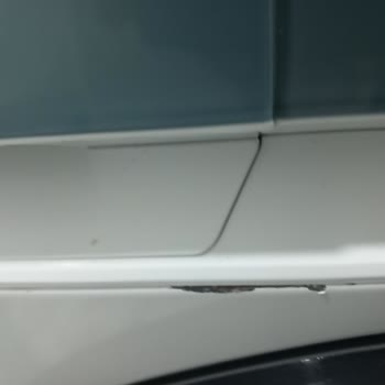 Garanti Kapsamındaki Gürültülü Ve Paslı Çamaşır Makinemin Tamir Ve Değişim Talebi