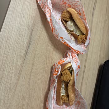 Popeyes Siparişinde Patates Kovasının Yarı Boş, Domates Ve Sos Eksik
