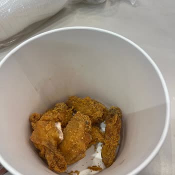 Popeyes Koru Florya Şubesinde Bayat Tavuk Ve Yanmış Patates Şikayetim