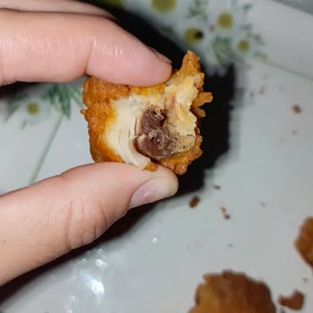 Migros Çıtır Tavuk Parçalarında Gizli Siyah Kan Pıhtısı