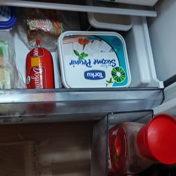 İç Aydınlatma Yetersizliği Ve Çekmece Takılması Nedeniyle Arçelik Buzdolabından Memnun Değilim