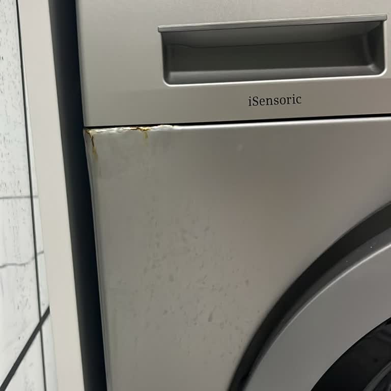 Siemens IQ 500 Çamaşır Makinesinde Su Alma Bölümünde Paslanma Ve Kabarma Sorunu