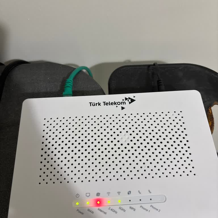 Sabit İnternet Kesintisi Ve Cevapsız Müşteri Hizmetleri