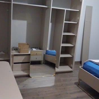 Yatak Odası Takımı Kurulumu Eksik, Mutfak Masası Ve Sandalye Hasarlı: Hızlı Çözüm İstiyorum