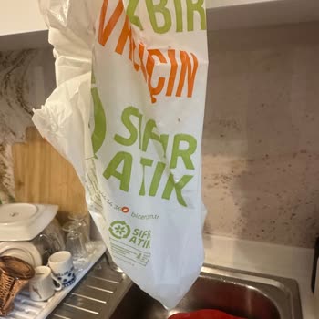 Biçen Market’te Kırık Kapaklı Yağ Sökücü Nedeniyle Evde Büyük Temizlik Krizi