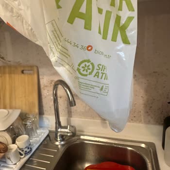 Biçen Market’te Kırık Kapaklı Yağ Sökücü Nedeniyle Evde Büyük Temizlik Krizi